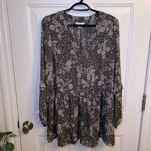 Reitmans- Floral Long Sleeve Blouse